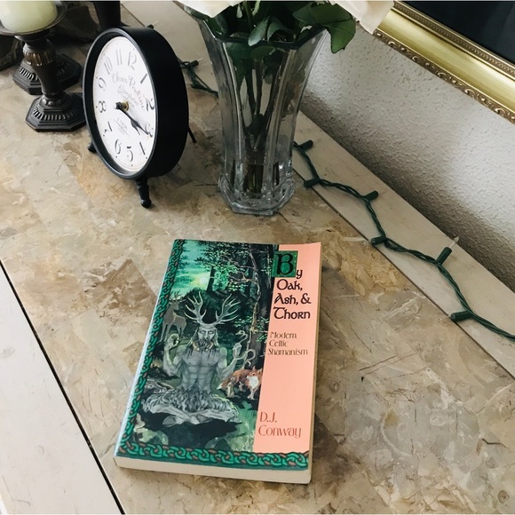 Oak, Ask, and Thorn-Modern Celtic Shamanism by D.J. Conway - Picture 3 of 5